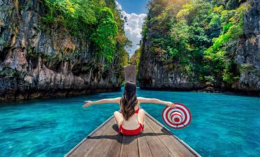 Siyam World Maldives – Watervilla with Pool + Slide